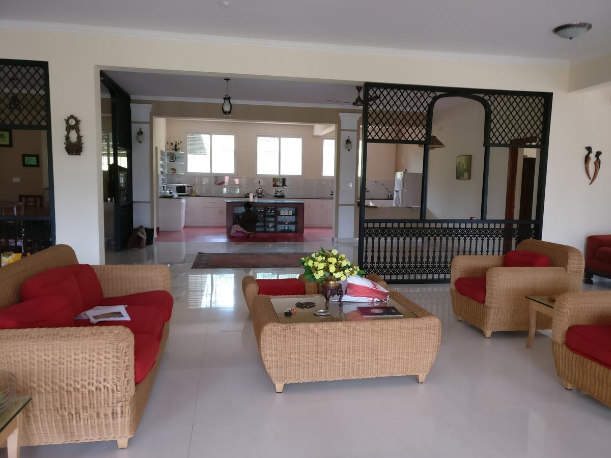 סאקלשפור Robin Woods Homestay מראה חיצוני תמונה