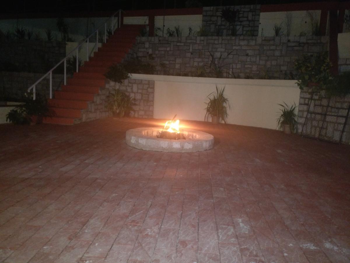 סאקלשפור Robin Woods Homestay מראה חיצוני תמונה